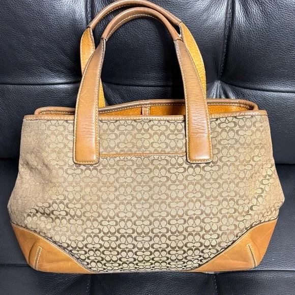 Coach Tan and Camel Brown Leather Handbag - Picture 2 of 15